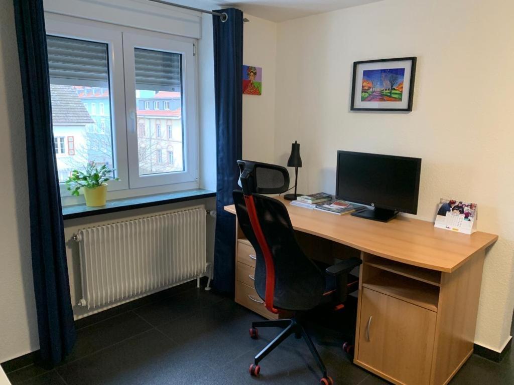 Guenstige Zimmer-Unterkunft Zimmer Mit Gemeinschaftsbad Lörrach Esterno foto