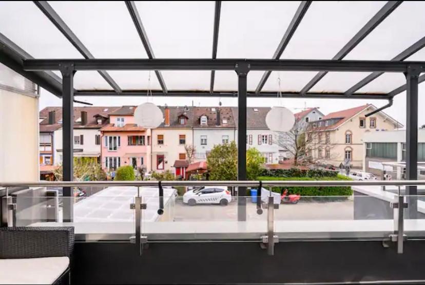 Guenstige Zimmer-Unterkunft Zimmer Mit Gemeinschaftsbad Lörrach Esterno foto